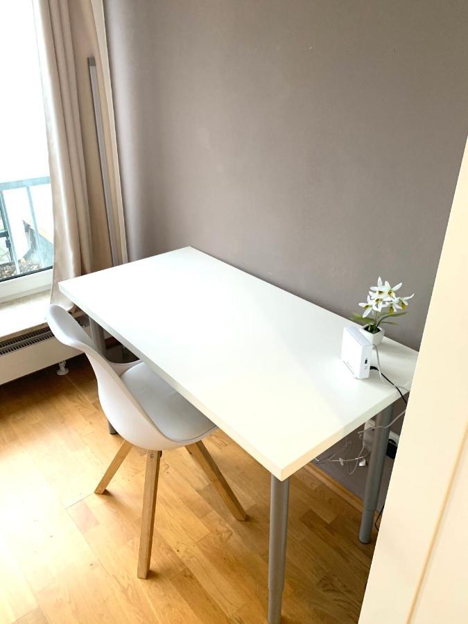 Beautiful Premium Apartment, Near University , Wifi , Free Parking Регенсбург Екстериор снимка